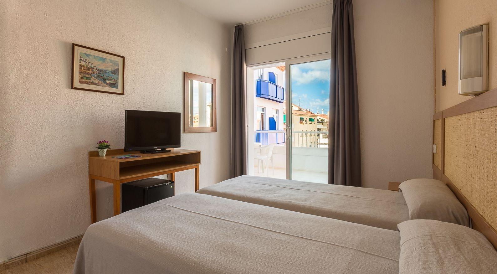 Hotel Apartamentos Solimar Calafell Bagian luar foto