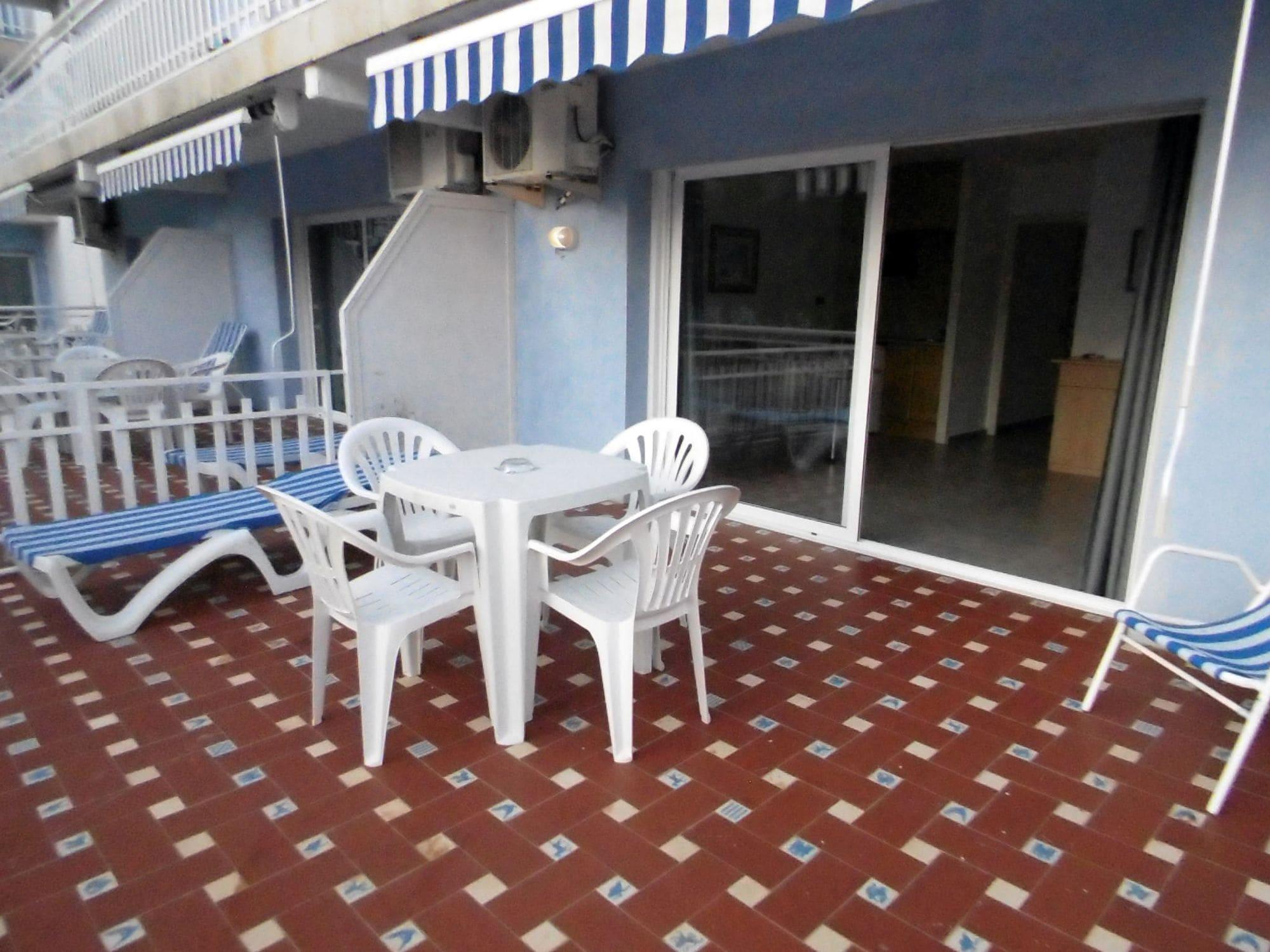 Hotel Apartamentos Solimar Calafell Bagian luar foto